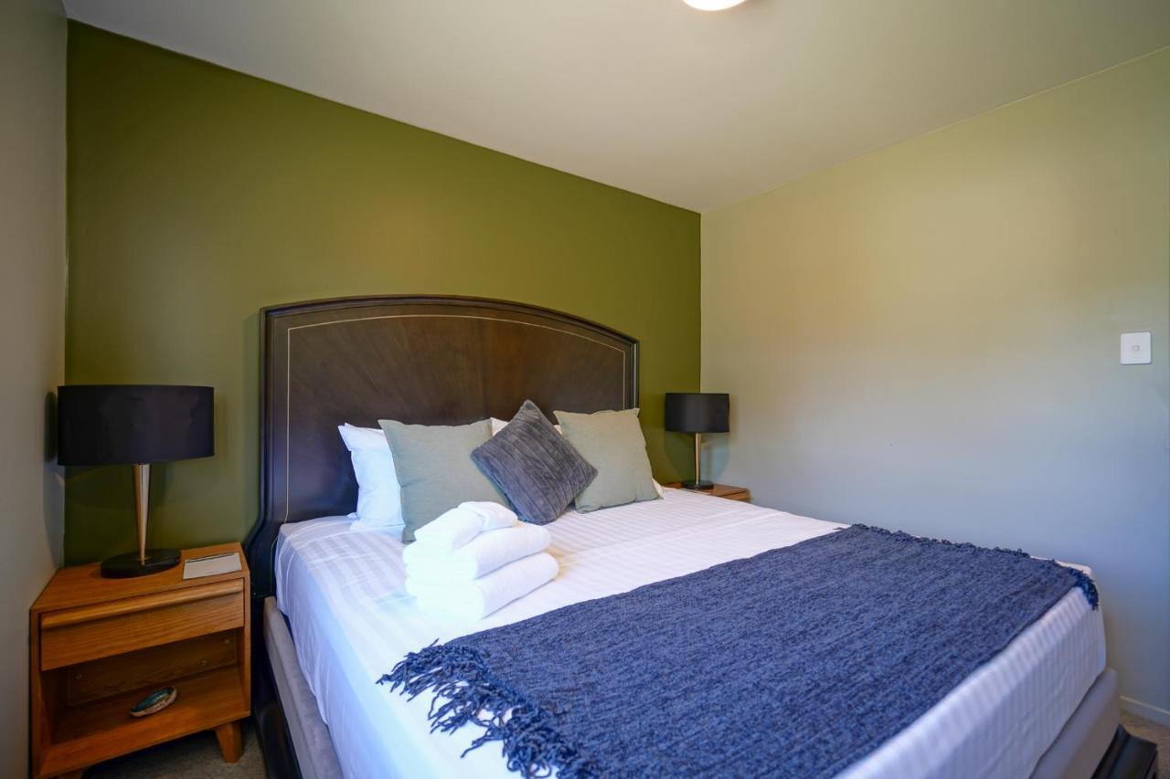 Parehua Resort Мартінборо Екстер'єр фото A bedroom