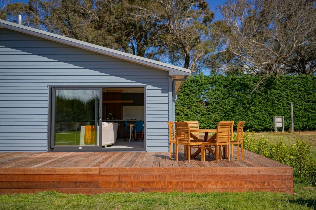Parehua Resort Мартінборо Екстер'єр фото A deck in New Zealand